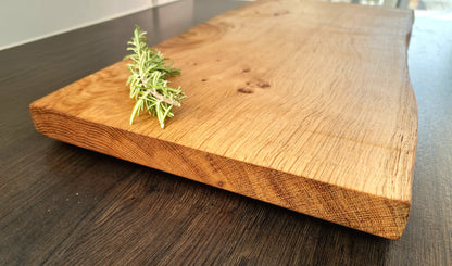 Oak Live Edge. Edge Grain