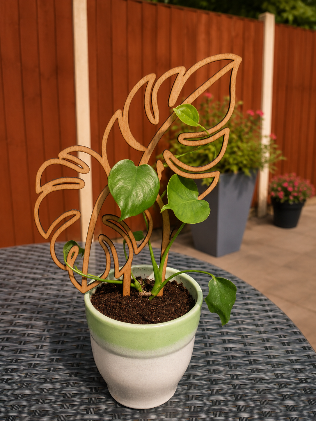 Multi-Leaf Monstera Plant Trellis – Decorative Climbing Plant Support