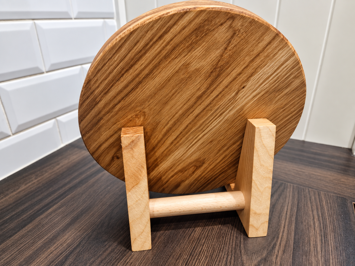 Handcrafted Solid Oak Round Chopping & Serving Board