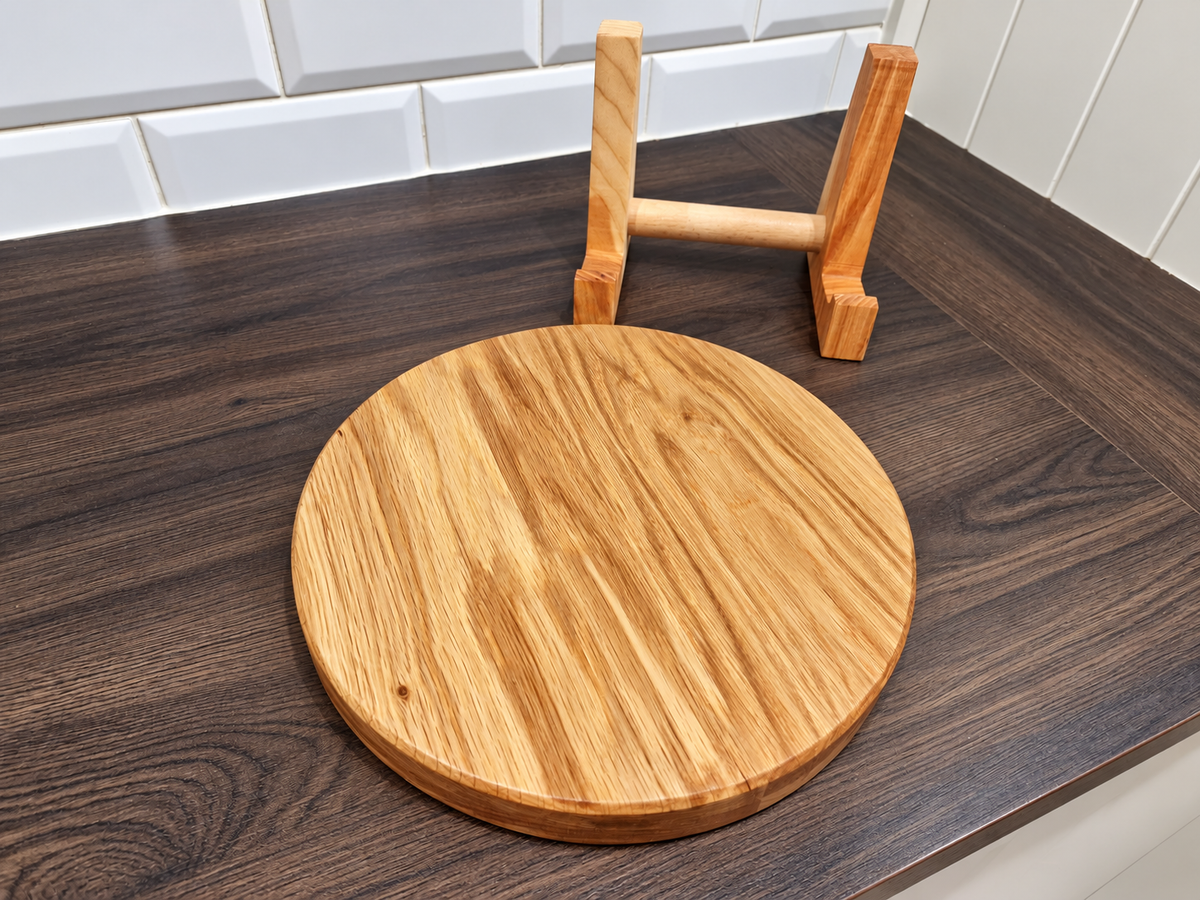 Handcrafted Solid Oak Round Chopping & Serving Board